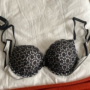 VICTORIA SECRET push up bra 36 B